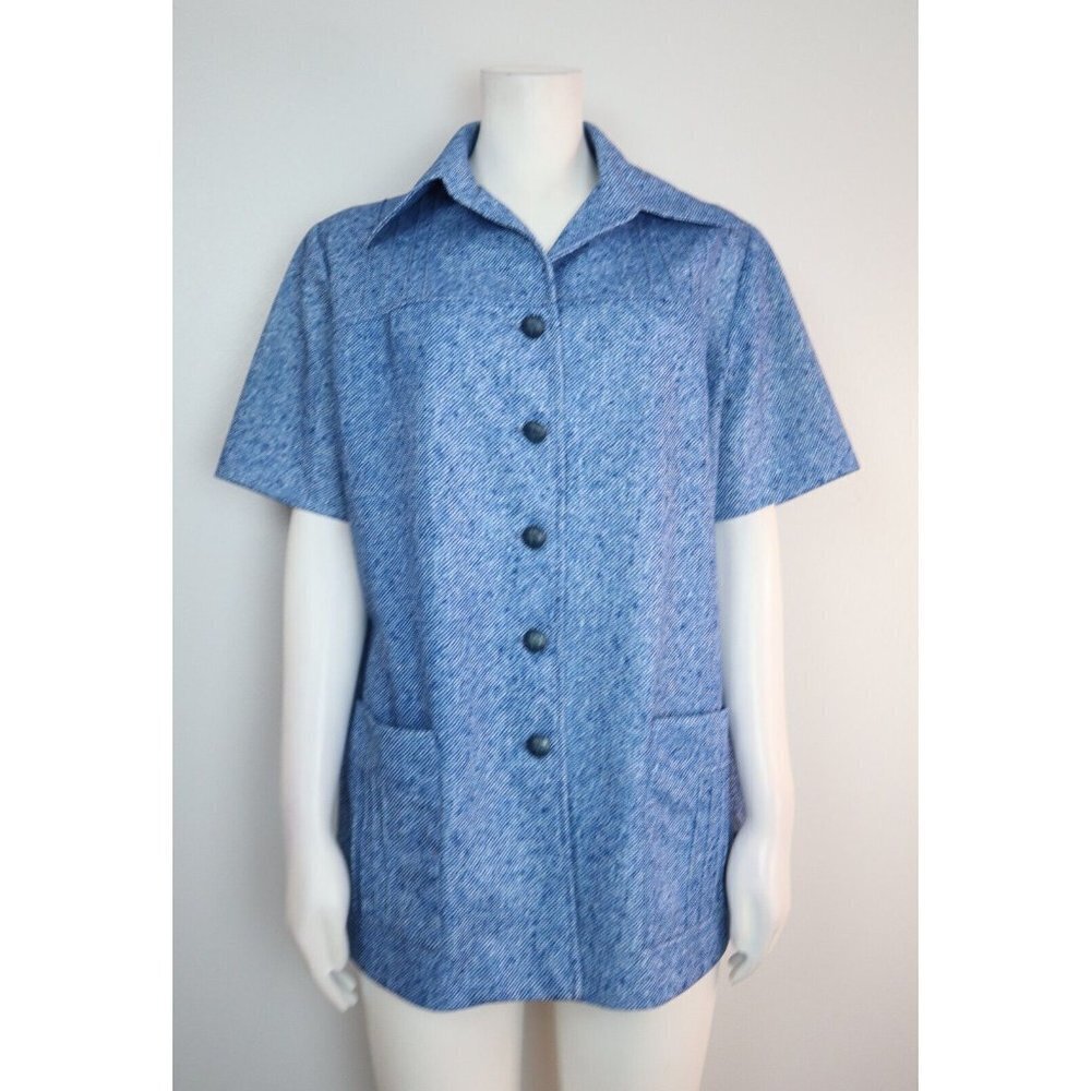 VINTAGE WOMEN'S BLUE SHORT SLEEVE BUTTON-UP TOP - ADDED DIMENSIONS - SIZE 1X